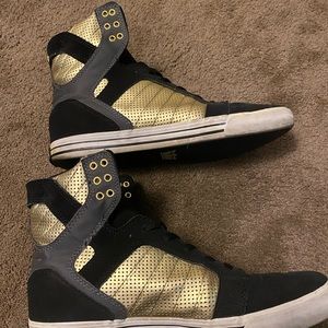 Men’s Supra Skytop Shoes Black and Gold Size 11.5